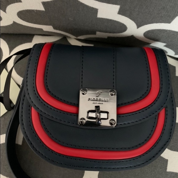 NWT Fiorelli  Ciara leather wristlet - Picture 5 of 8